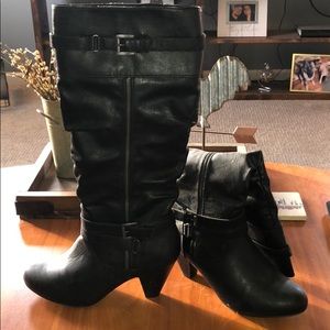 Black Leather Boots with Heel